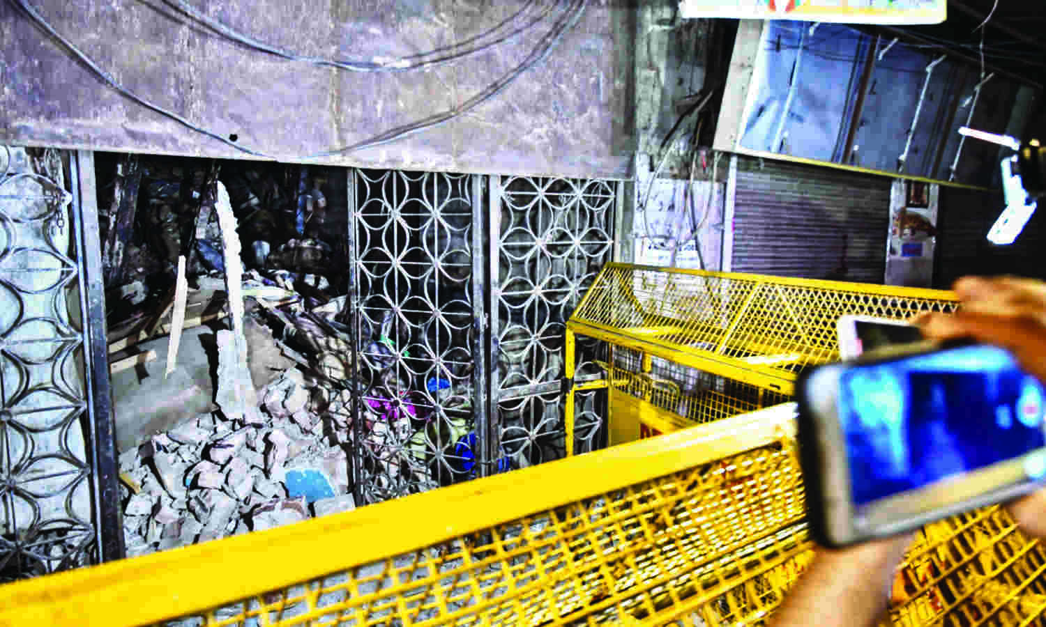 Child dead, three others injured in house collapse in Delhis Paharganj