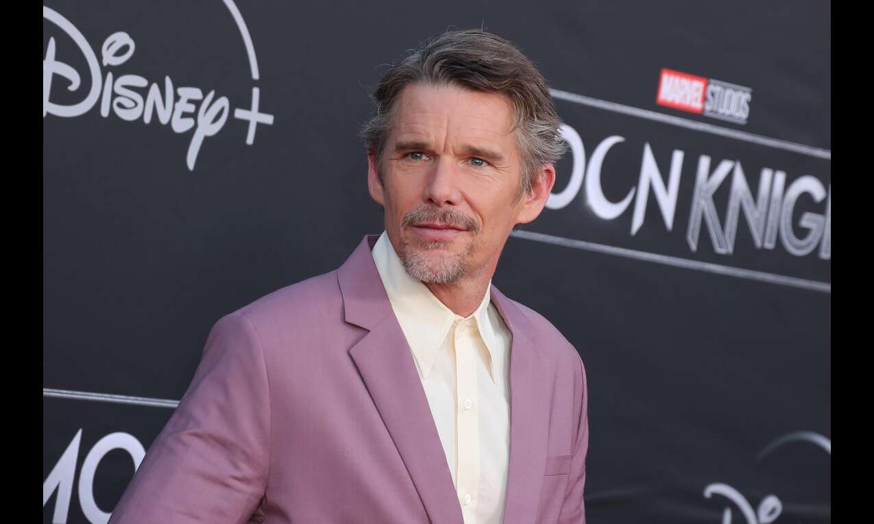 Ethan Hawke to star in Showtimes limited series The Whites