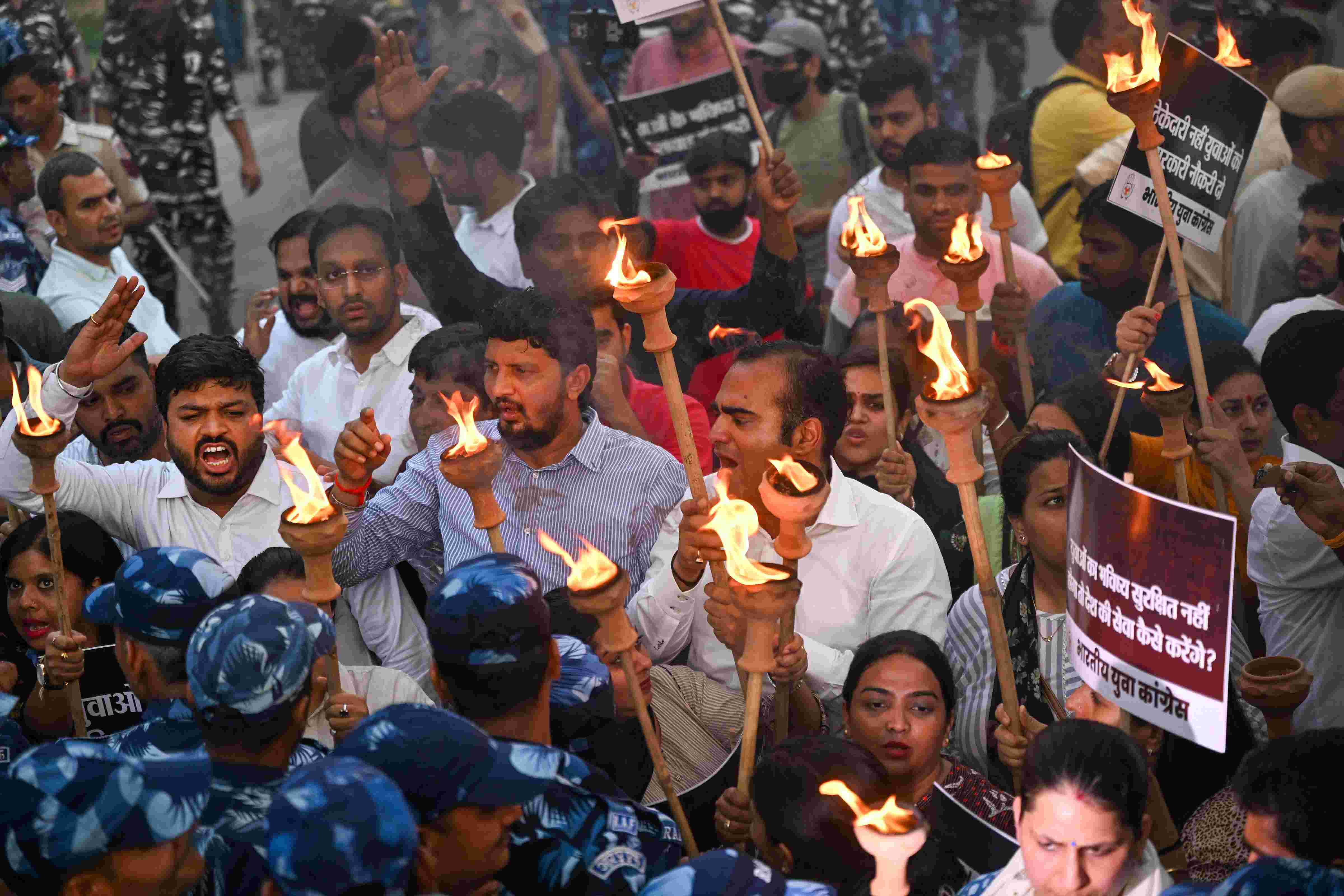 Agnipath protests: Cong announces solidarity Satyagrah at Jantar Mantar Agnipath protests: Cong announces solidarity Satyagrah at Jantar Mantar