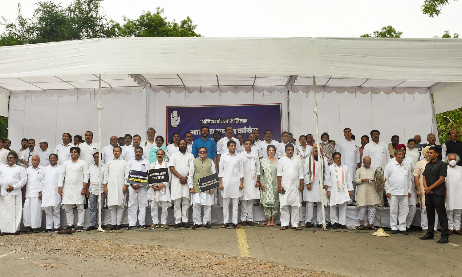 Agnipath: Cong holds Satyagraha; Priyanka says recognise fake nationalists