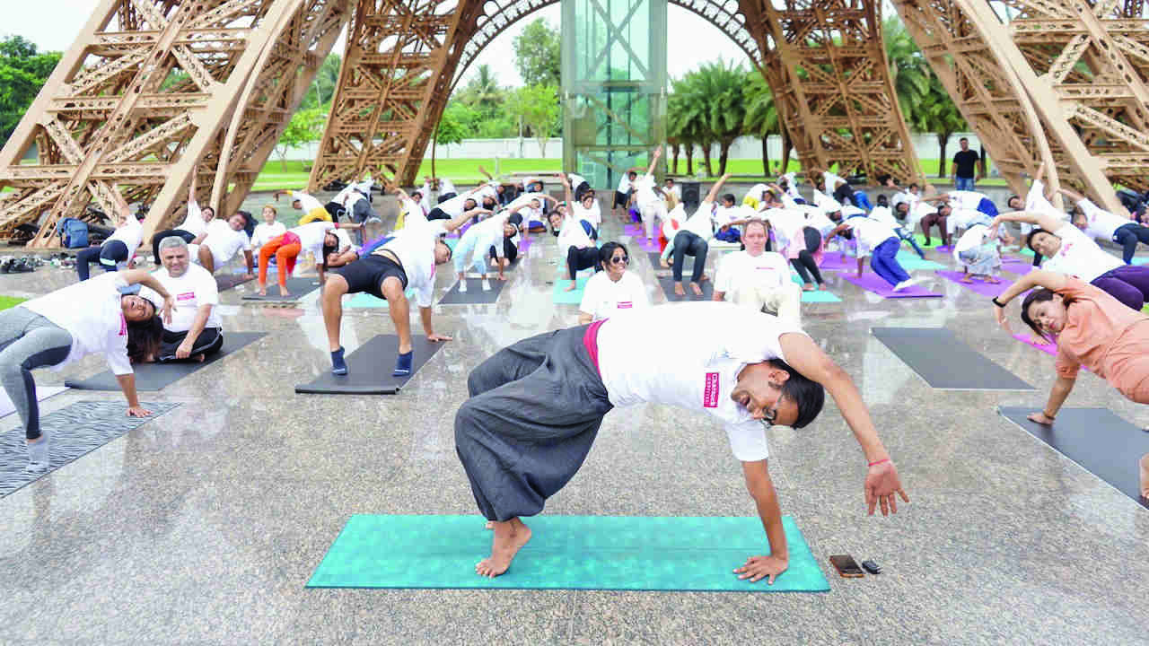 Biritish Deputy High Commission in Kolkata observes Yoga Day Biritish Deputy High Commission in Kolkata observes Yoga Day