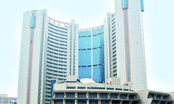 MCD releases Rs 547.88 crore towards 1 months salary of all its employees