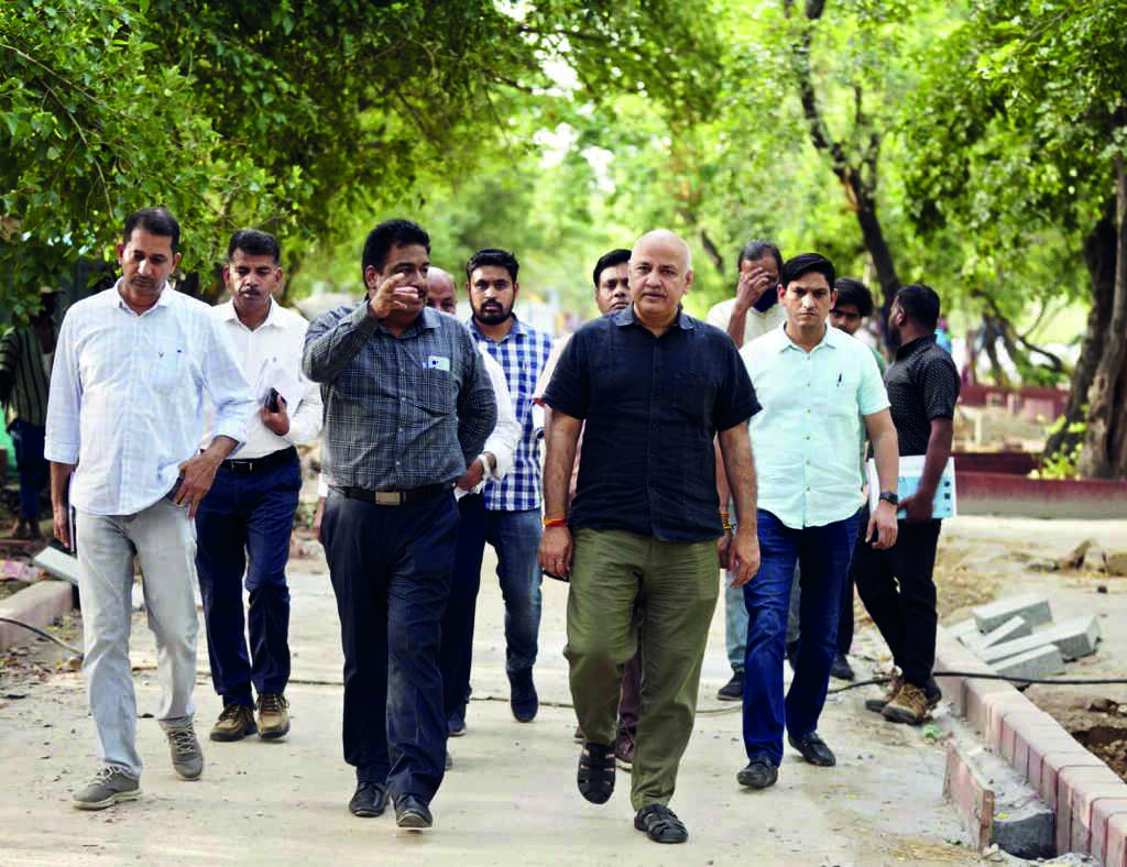 Sisodia inspects Shantivan-Rajghat streetscaping proj Sisodia inspects Shantivan-Rajghat streetscaping proj