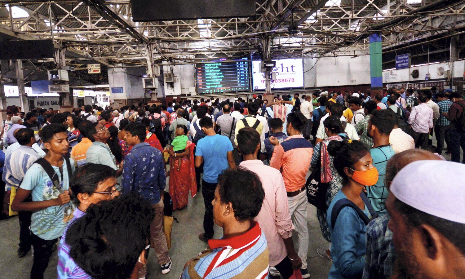 Oppn protests in Patna over Agnipath, demands withdrawal of police cases against agitators