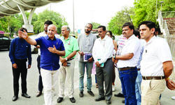 Dy CM Manish Sisodia pulls up PWD officials during surprise inspection Dy CM Manish Sisodia pulls up PWD officials during surprise inspection