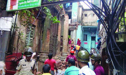 KMC pulls down portions of 75 dilapidated structures KMC pulls down portions of 75 dilapidated structures