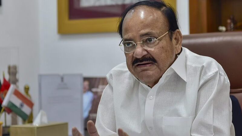 Naidu administers oath to five newly-elected Rajya Sabha MPs Naidu administers oath to five newly-elected Rajya Sabha MPs