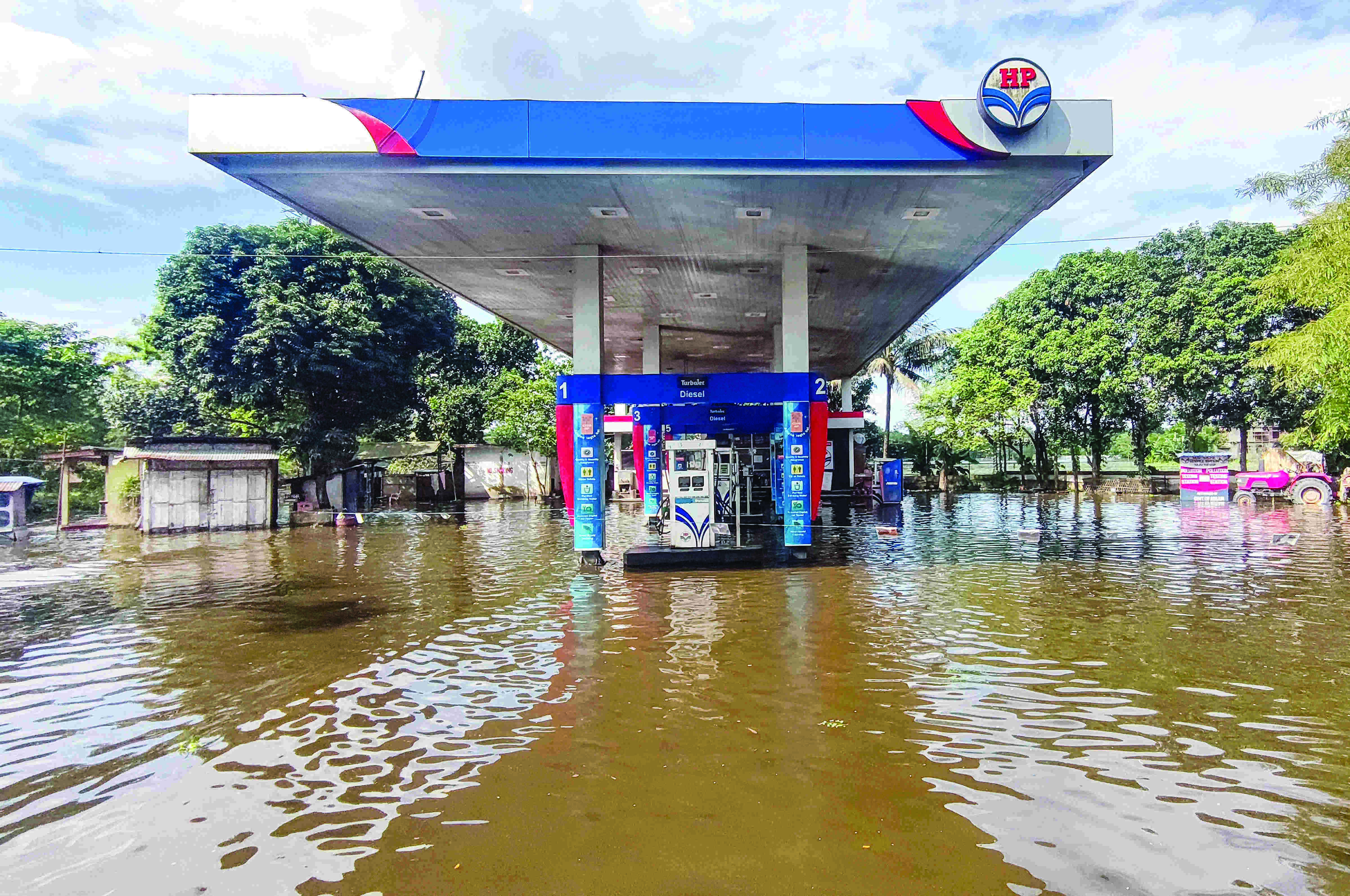 10 more die in Assam floods 10 more die in Assam floods