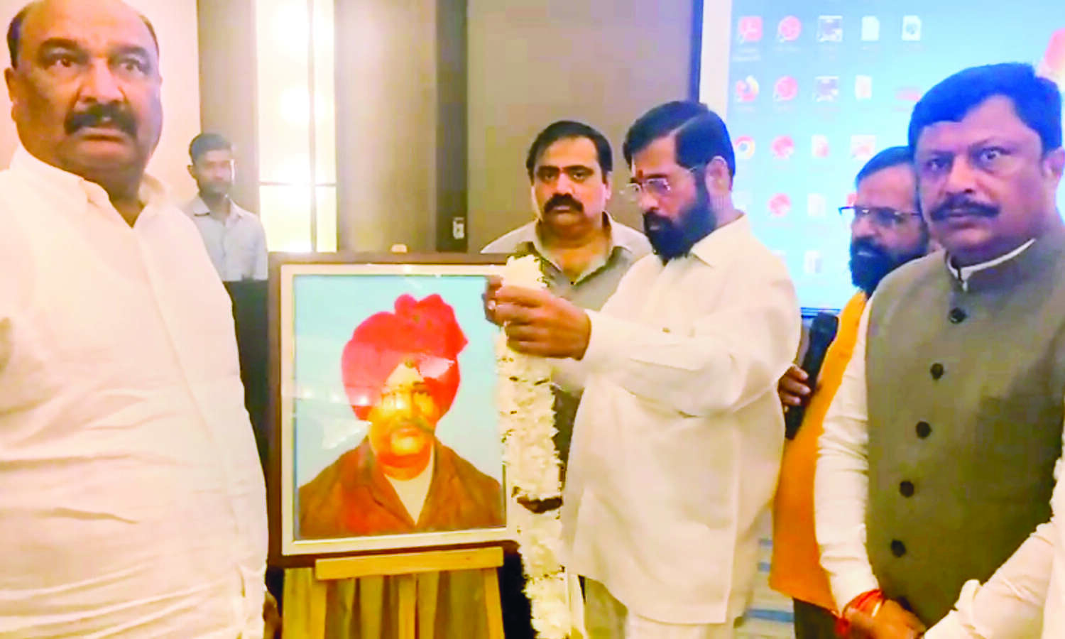 Eknath Shinde moves SC seeking stay on disqualification notice