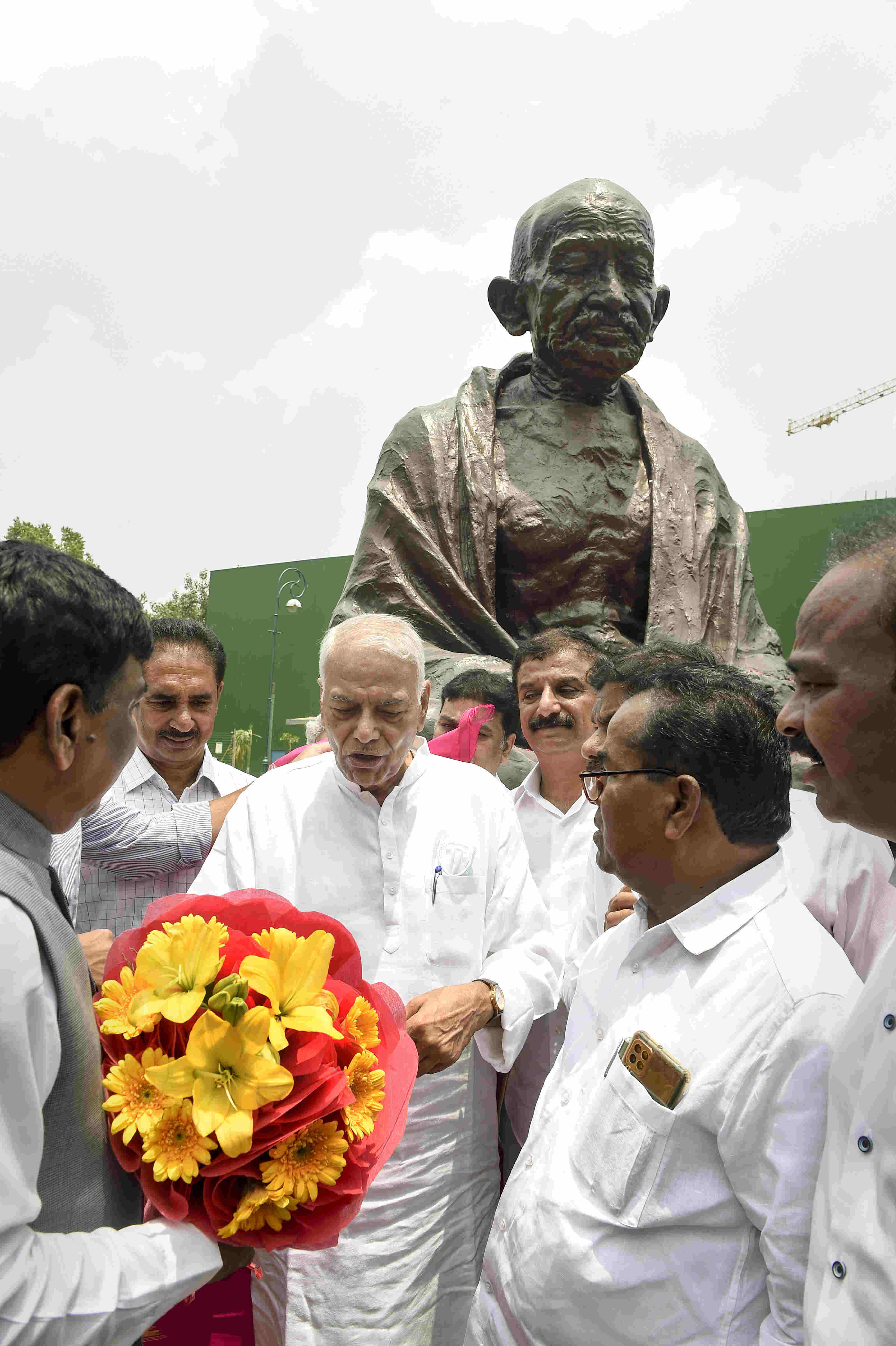 Fight between two ideologies & not individuals: Oppn leaders on Prez poll