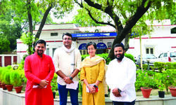 BJP team from Guj has come to learn from Delhi model BJP team from Guj has come to learn from Delhi model