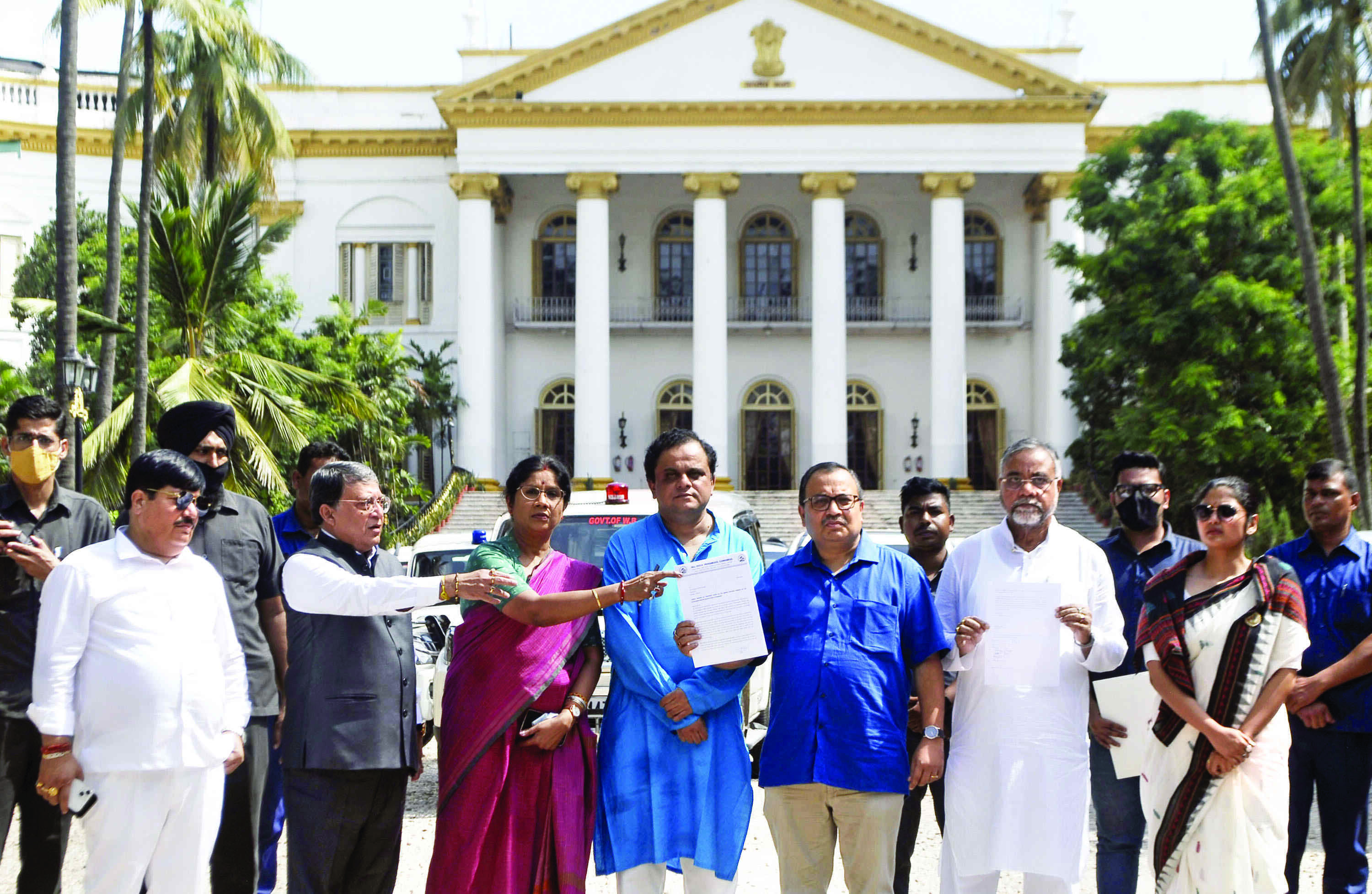Trinamool team meets Governor, seeks action against Suvendu over ponzi scam