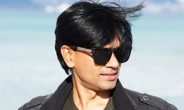 Delhi Police team at Zubairs residence in Bengaluru Delhi Police team at Zubairs residence in Bengaluru