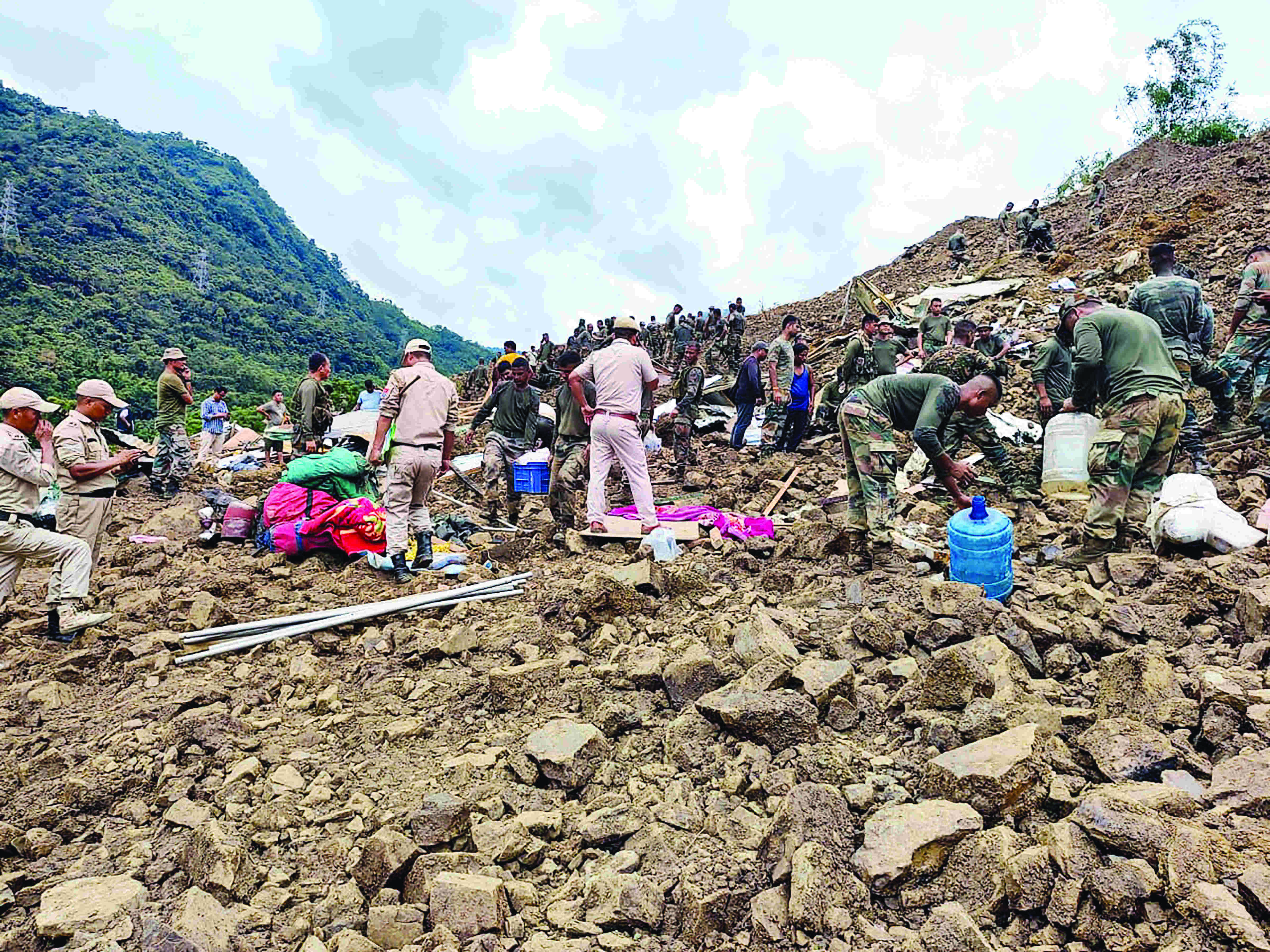 8 killed, 72 missing as landslide hits railway construction site 8 killed, 72 missing as landslide hits railway construction site