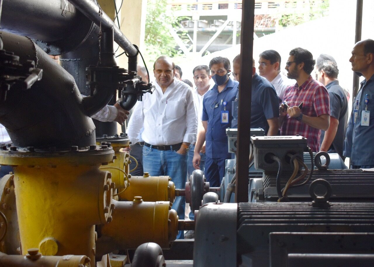 L-G inspects chronic waterlogging sites L-G inspects chronic waterlogging sites