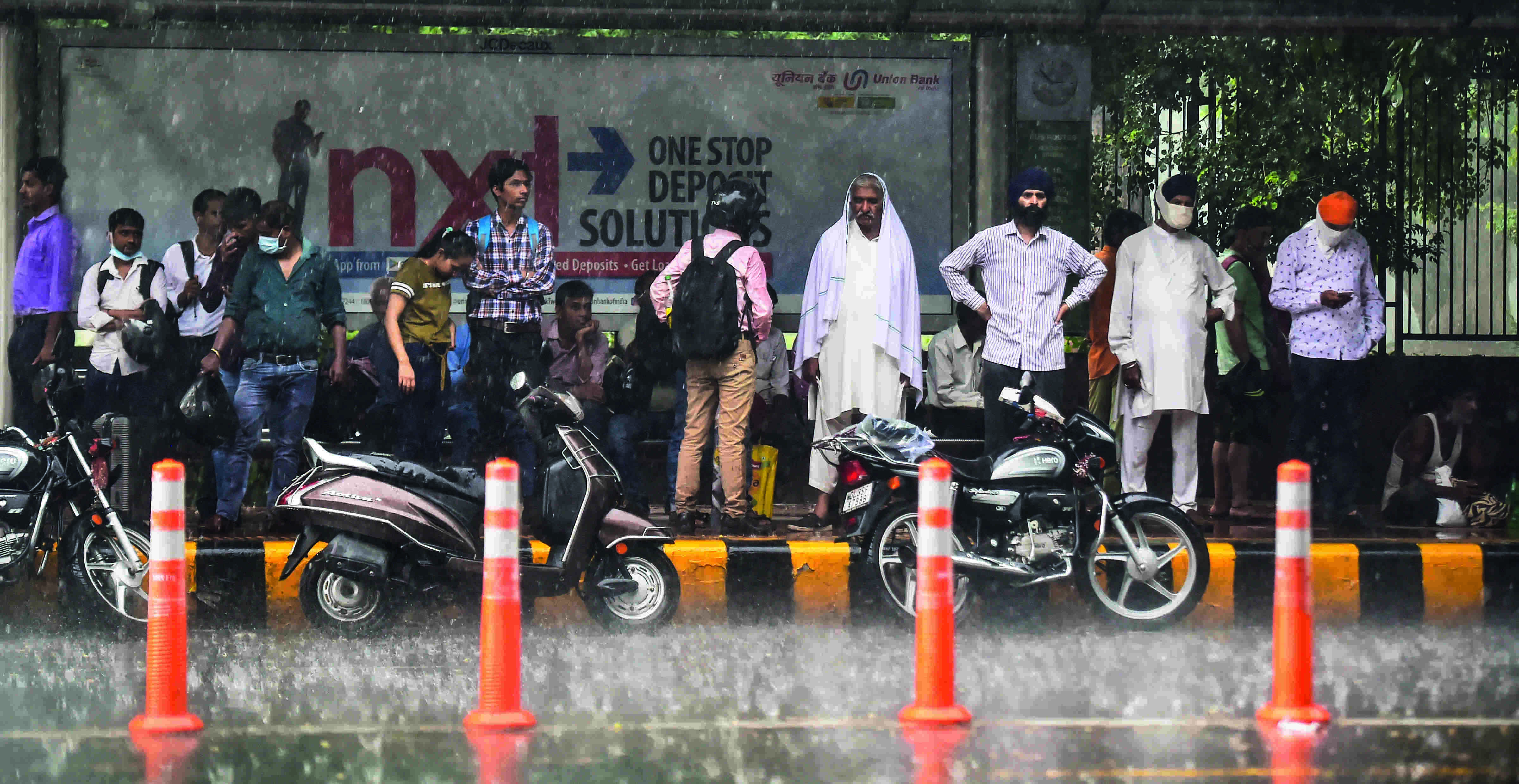 Rains lash parts of Capital