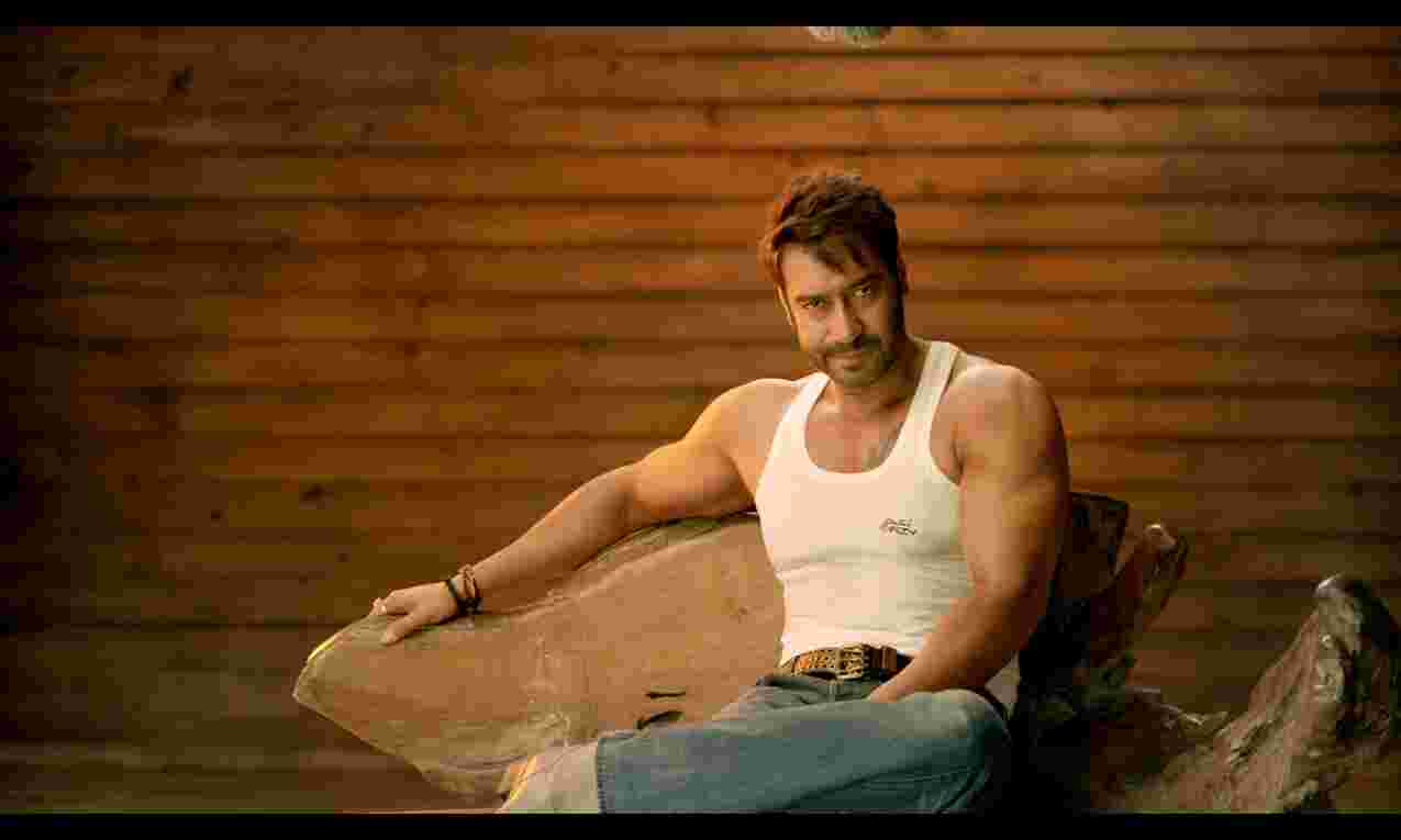 Ajay Devgn to direct Kaithi Hindi remake Bholaa Ajay Devgn to direct Kaithi Hindi remake Bholaa