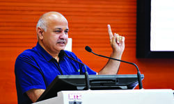 Universities need to move away   from conventional ideas: Sisodia