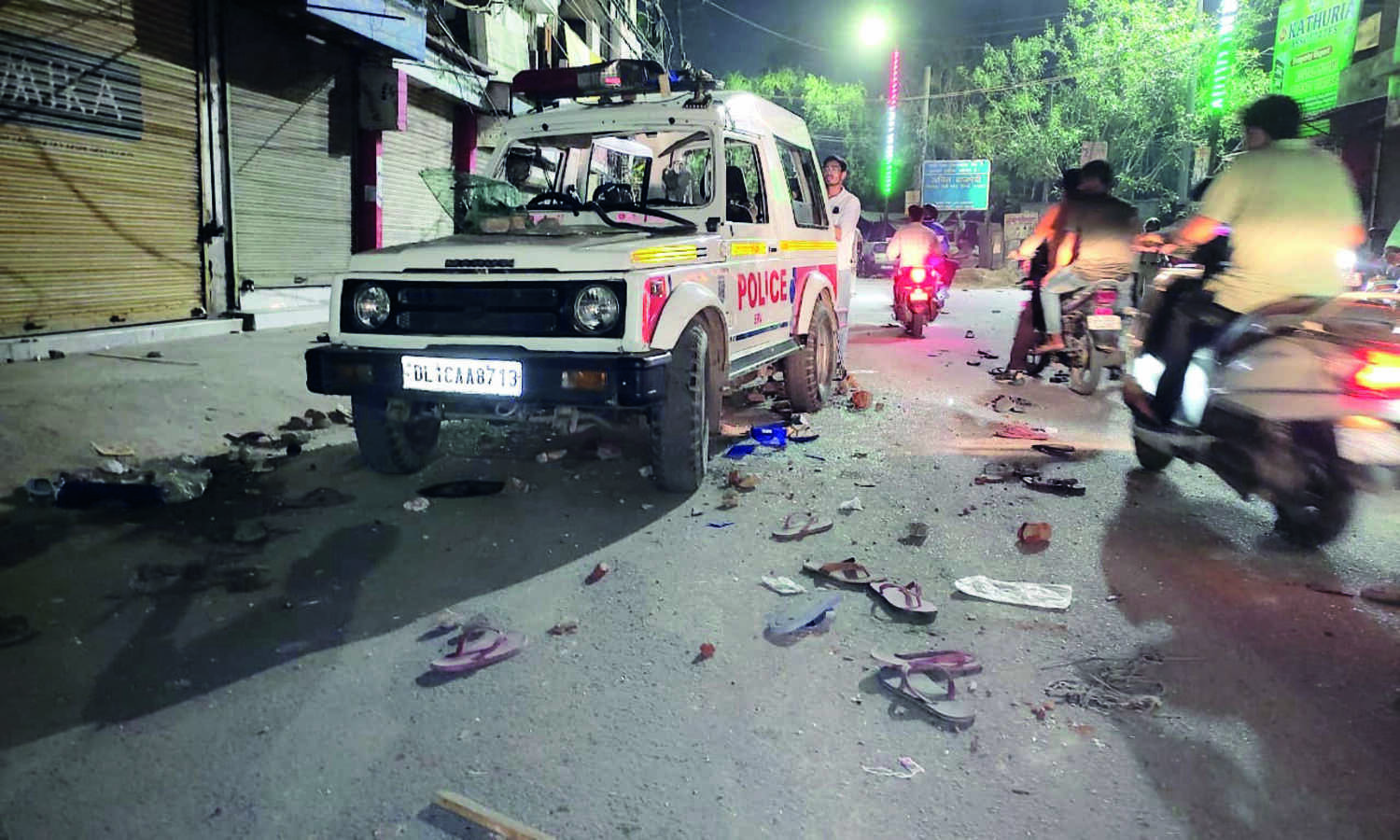 People protesting against killing   of woman scuffle with police