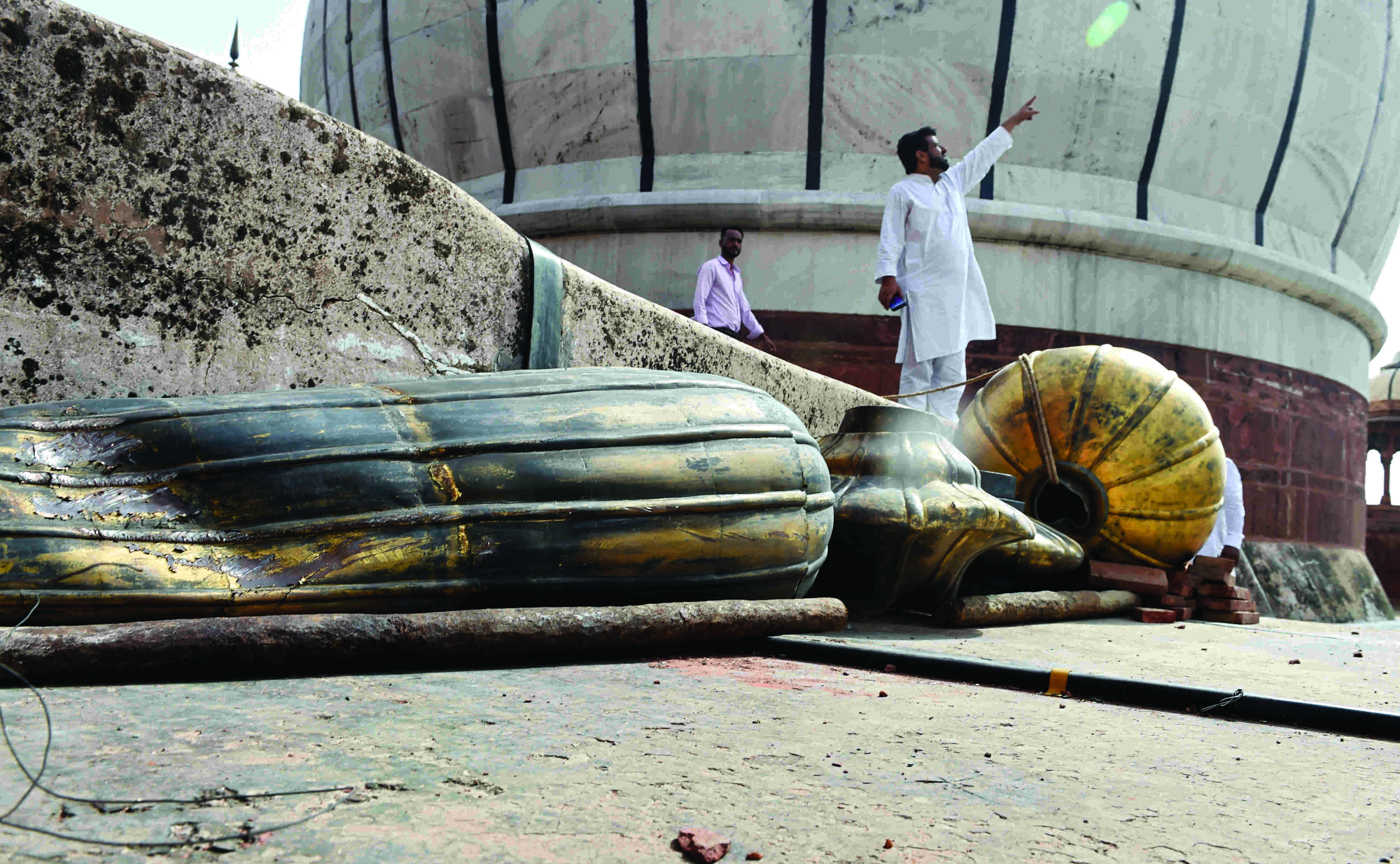 Work to restore finial of Jama Masjid nears completion: Delhi Waqf Board Work to restore finial of Jama Masjid nears completion: Delhi Waqf Board