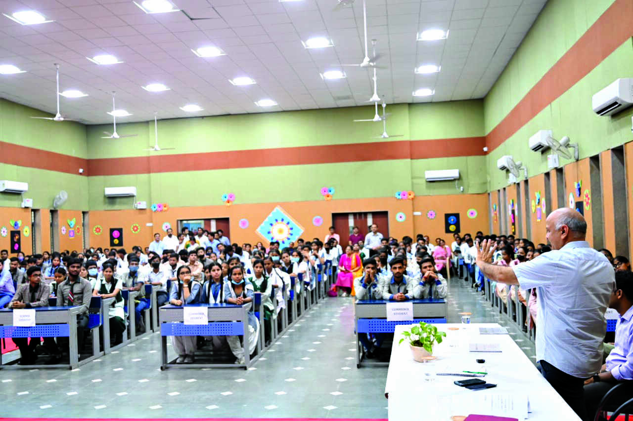 Over 5K Delhi govt school kids given free CUET coaching classes: Sisodia Over 5K Delhi govt school kids given free CUET coaching classes: Sisodia