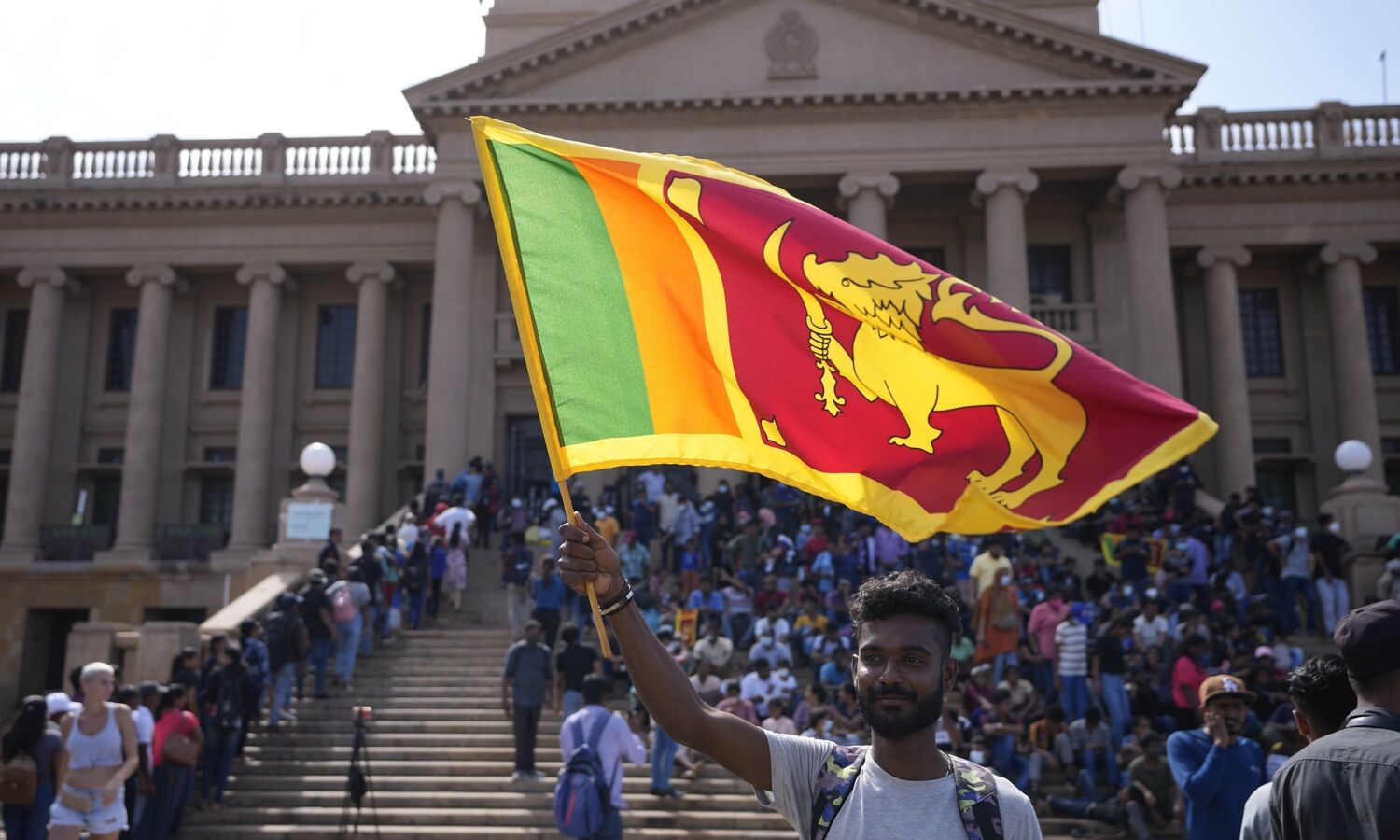 Sri Lankan military calls for political resolution to current conflict to maintain law and order