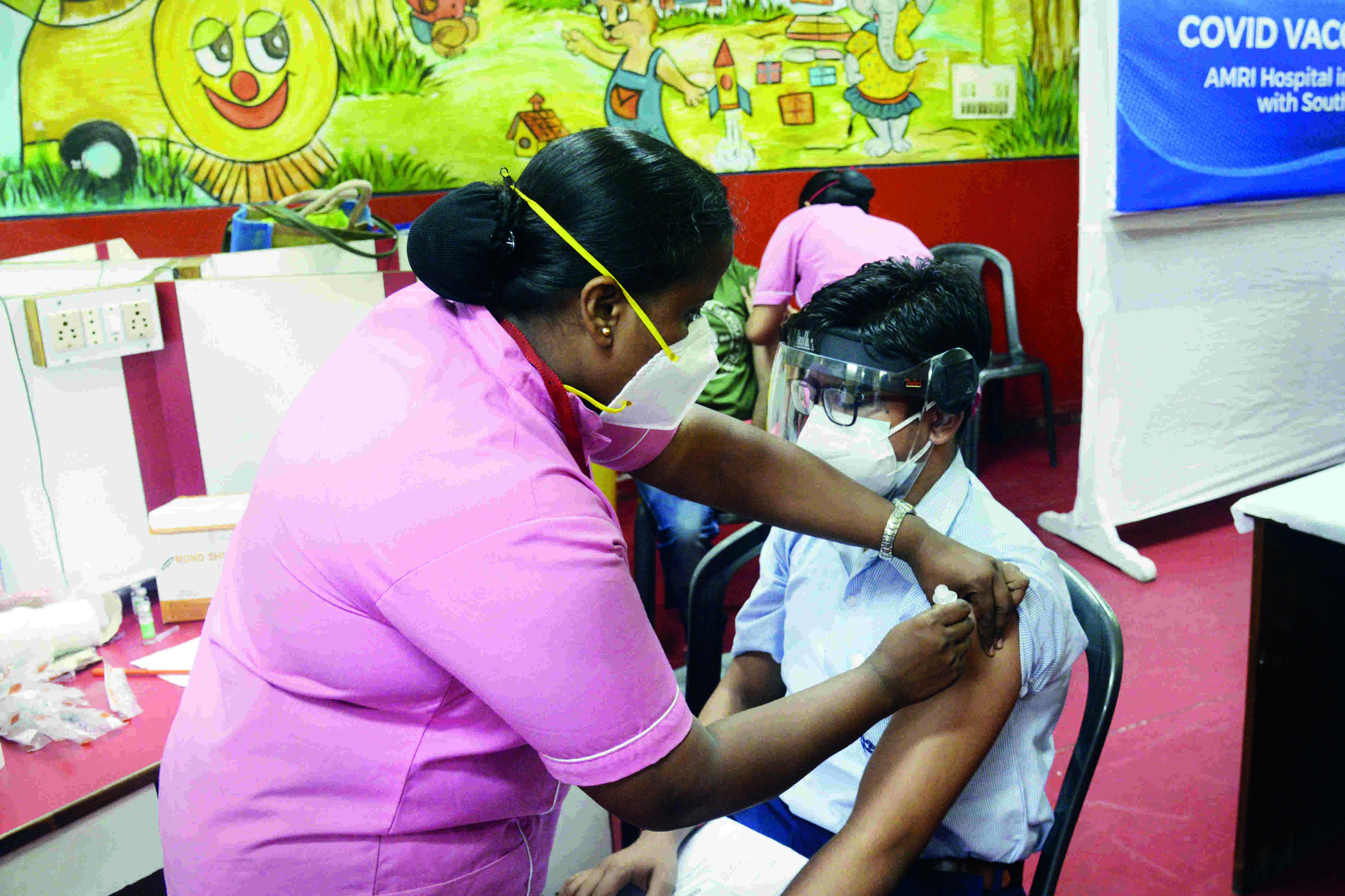 KMC to give free booster doses to people above 18 yrs at 150 centres KMC to give free booster doses to people above 18 yrs at 150 centres