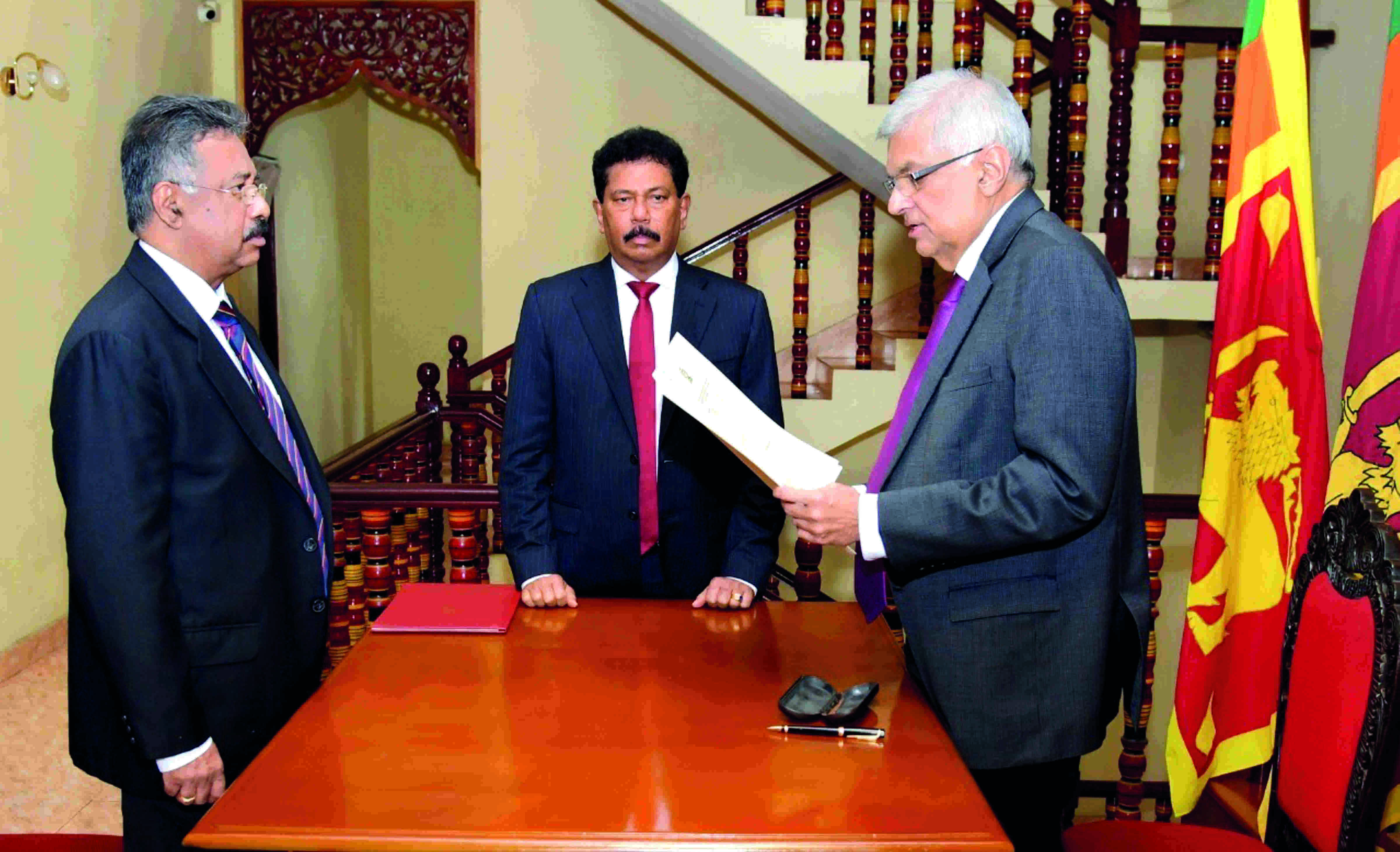 Ranil Wickremesinghe sworn in as Sri Lankas interim Prez Ranil Wickremesinghe sworn in as Sri Lankas interim Prez