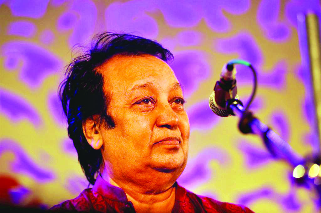 Veteran singer Bhupinder Singh dies aged 82 Veteran singer Bhupinder Singh dies aged 82