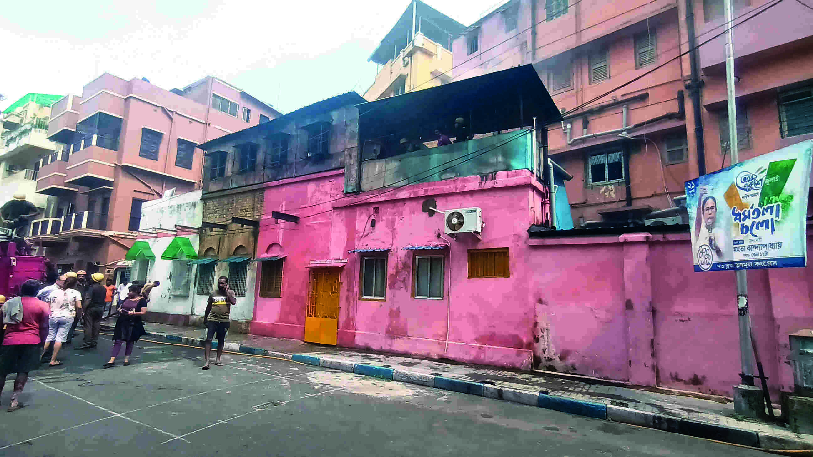 Four fire tenders douse flames at roof of house, none injured Four fire tenders douse flames at roof of house, none injured