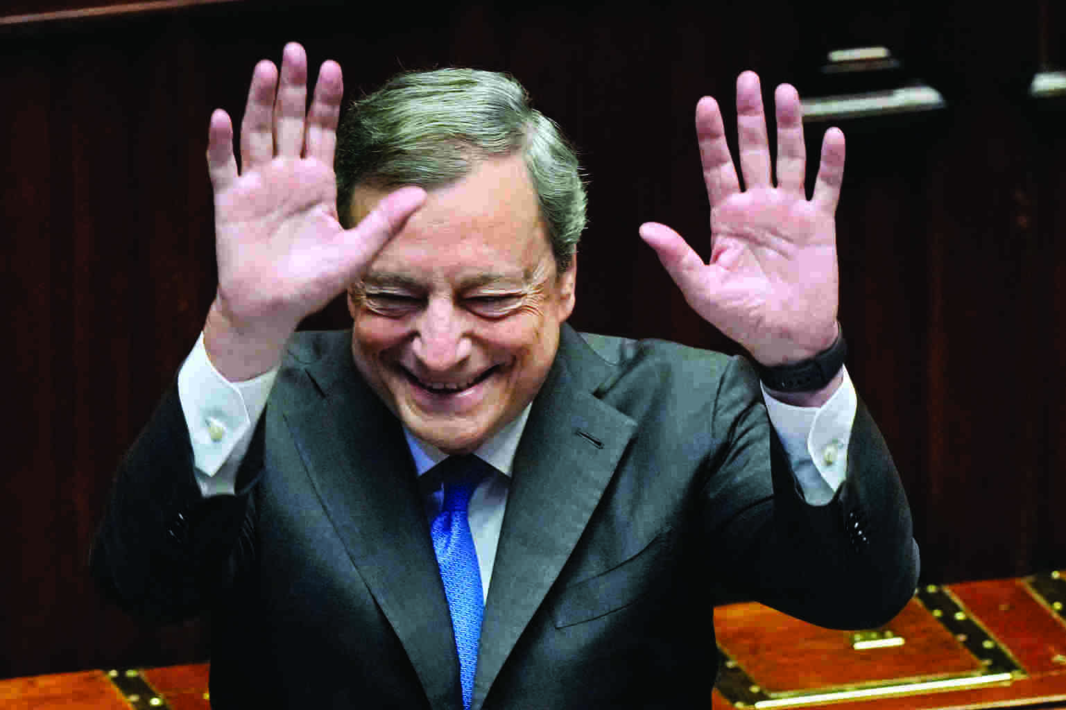 Italys Draghi resigns after government implodes