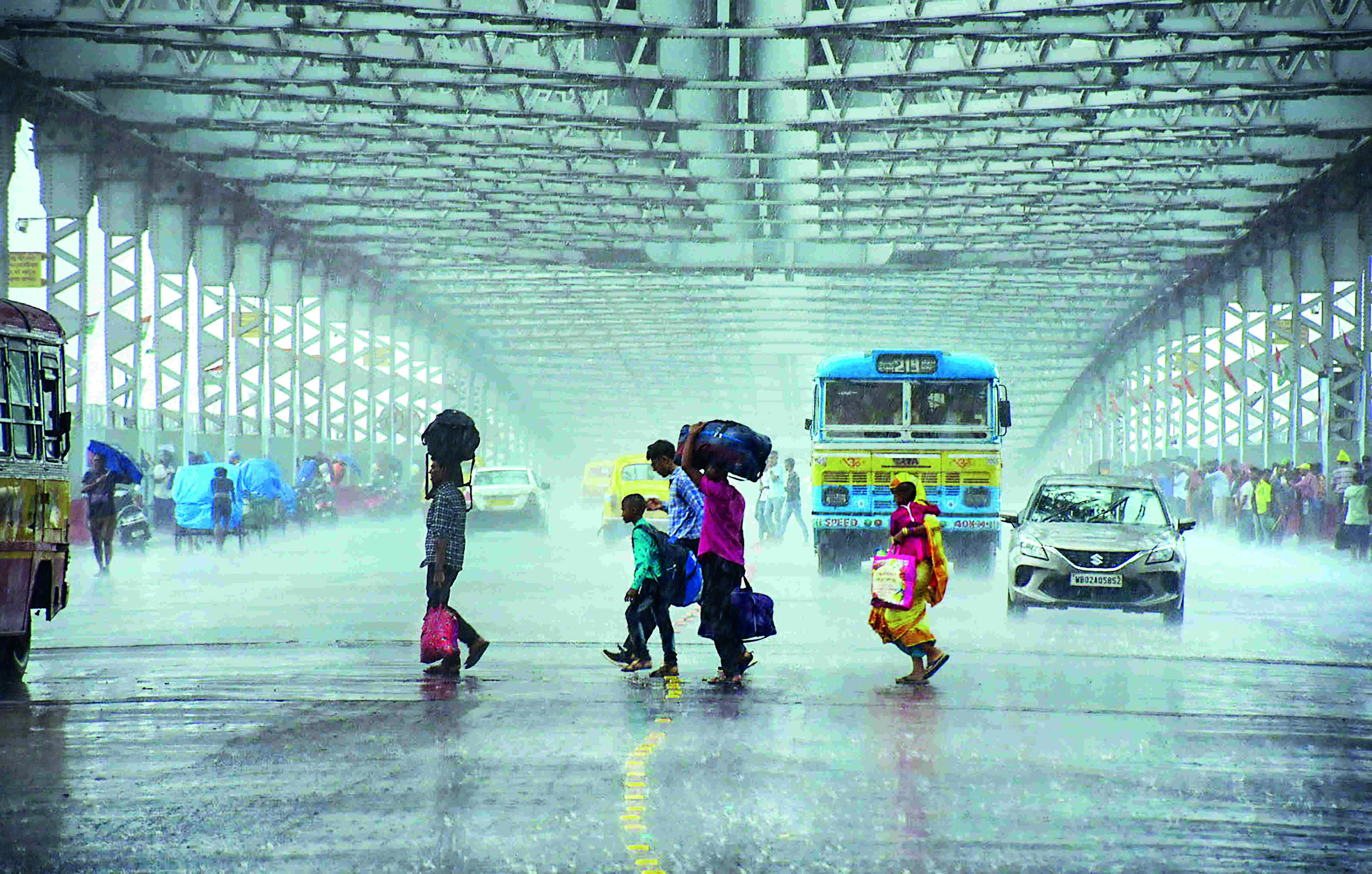 Sultry weather to continue for next   72 hours in South Bengal districts