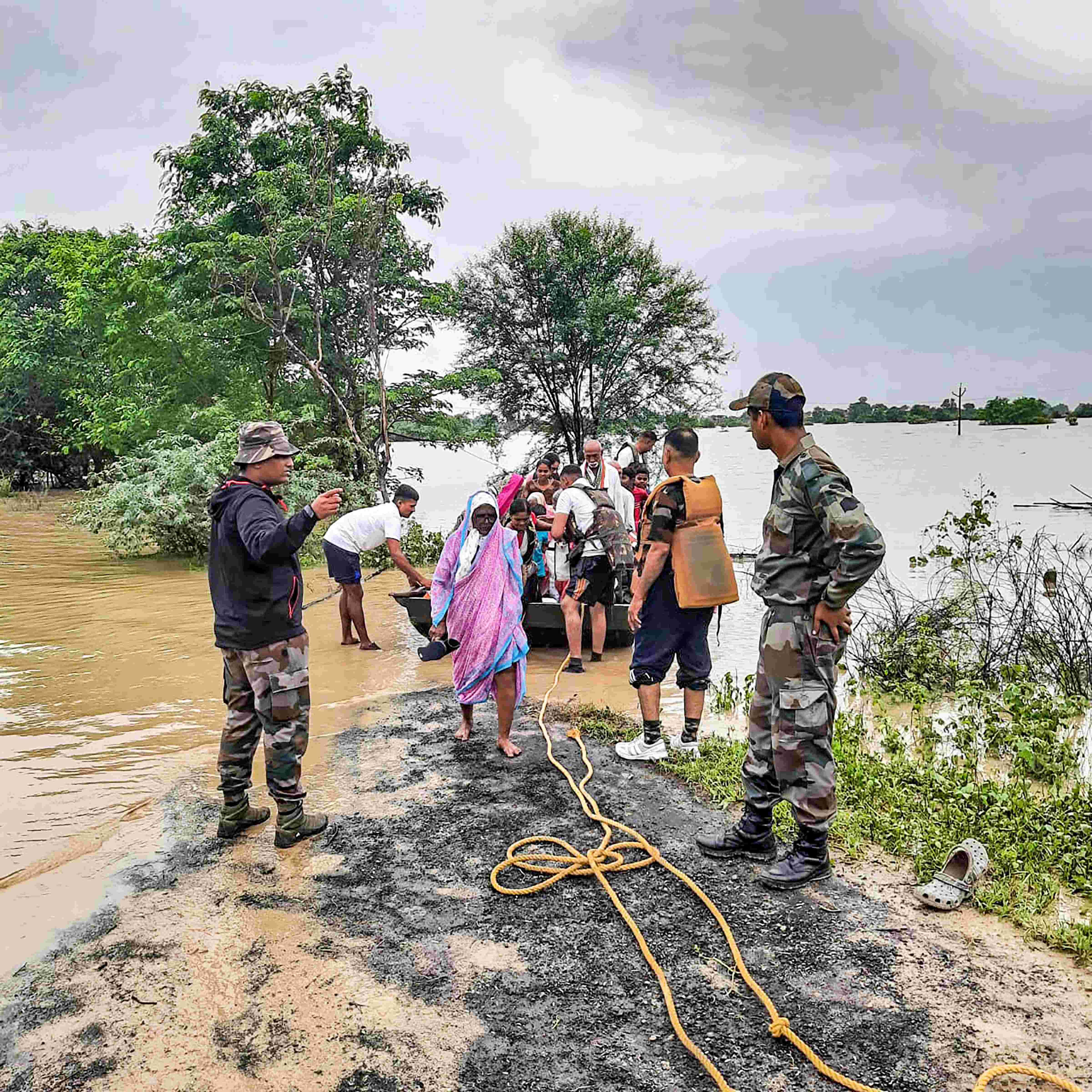 Parl panel hits out at flood-prone states for not enacting model Bill Parl panel hits out at flood-prone states for not enacting model Bill