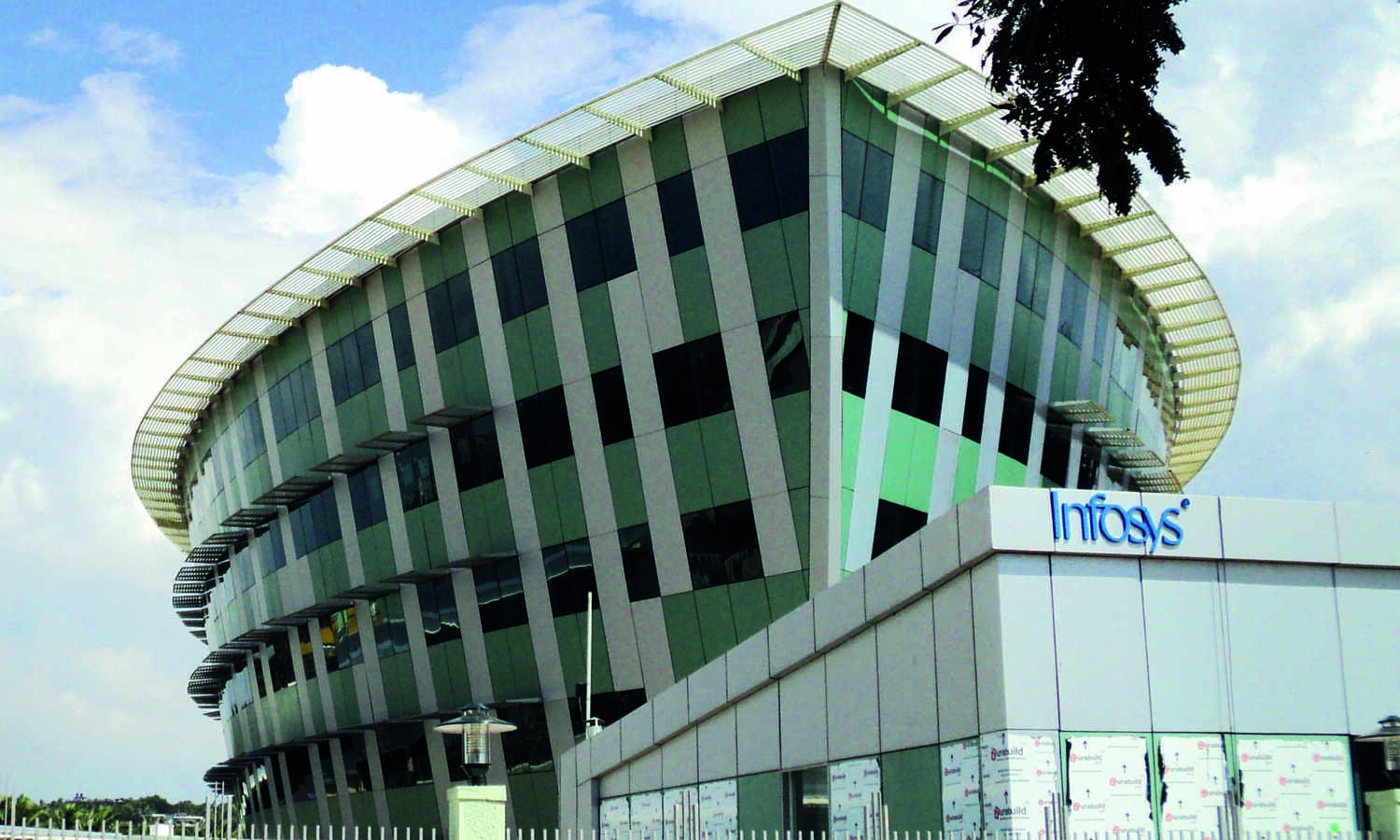 Infosys 1st qtr net profit up 3.2%, lower than estimates