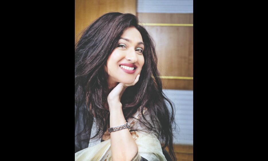 Dev, Rituparna to get Bangabhushan Dev, Rituparna to get Bangabhushan