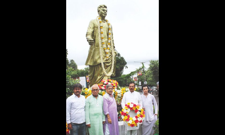 43rd death anniversary of Uttam Kumar observed in city 43rd death anniversary of Uttam Kumar observed in city