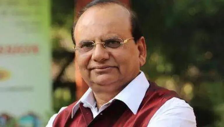 Delhi LG orders suspension of 6 MCD officials for graft, allows CBI prosecute sub-registrar: Sources Delhi LG orders suspension of 6 MCD officials for graft, allows CBI prosecute sub-registrar: Sources