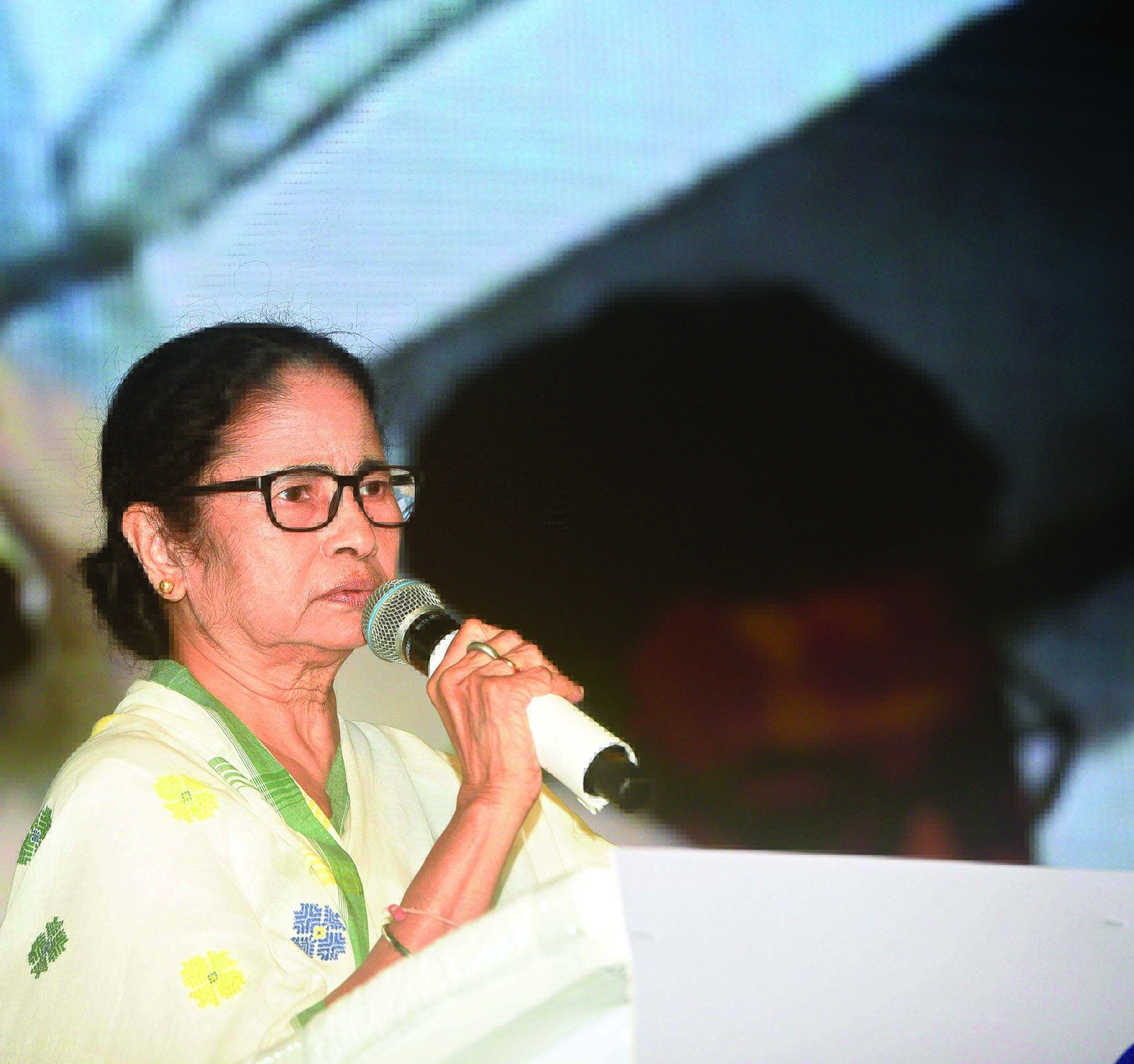 Mamata warns of taking back unused industrial land Mamata warns of taking back unused industrial land