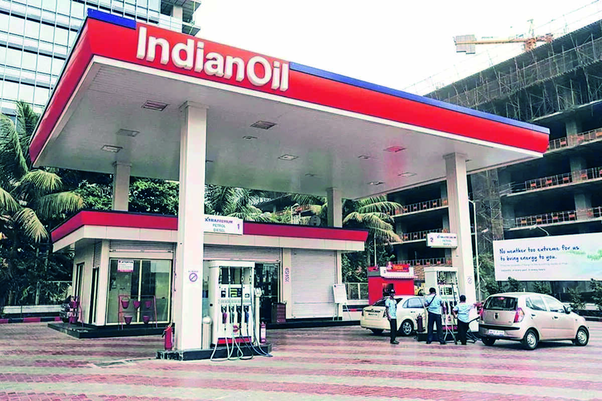 IOCs revenue from ops rises to `2,51,933 cr in June quarter