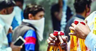 Delhi govt to go back to old policy of retail liquor sale: Officials
