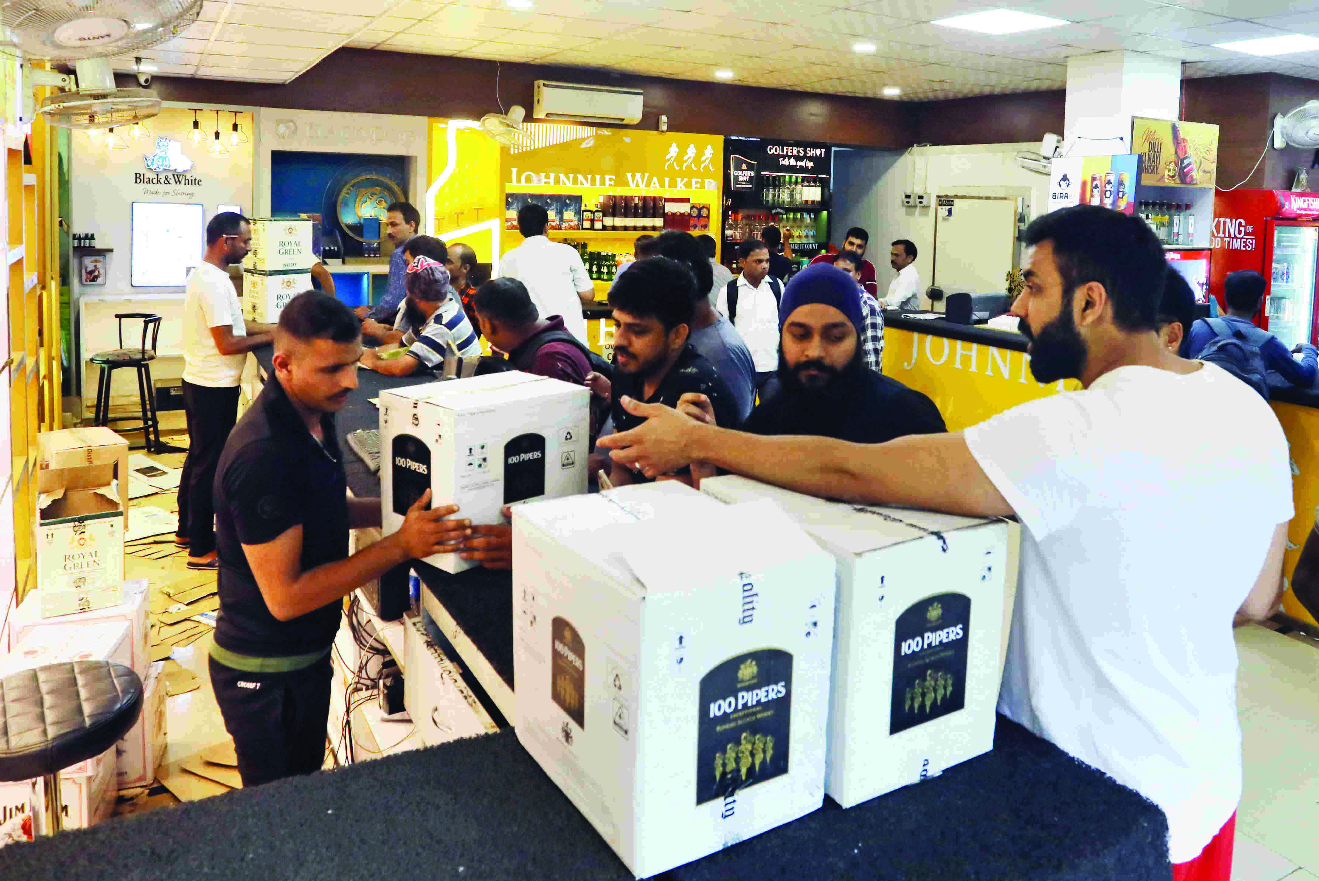 Delhi govt considering one-month extension to its new excise policy