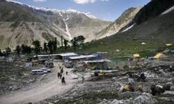 32nd batch of over 450 Amarnath Yatra pilgrims leave Jammu amid tight security 32nd batch of over 450 Amarnath Yatra pilgrims leave Jammu amid tight security