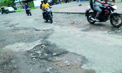 About Rs 125 cr allotted for repair of roads in Bidhannagar