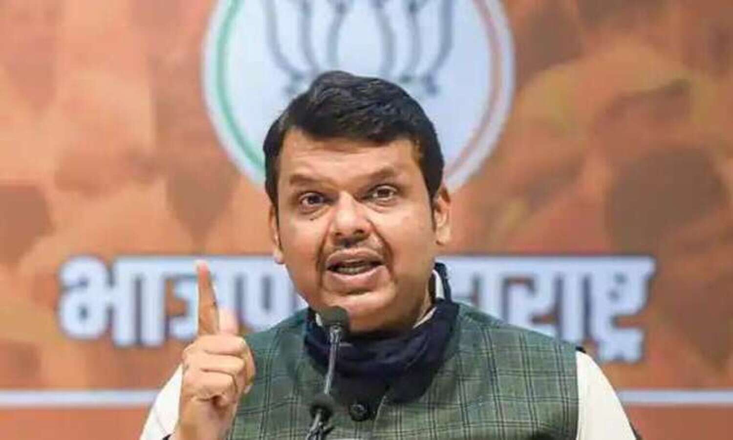 Cong leaders urge Maha Dy CM Fadnavis to scrap delimitation, demarcation of civic wards in Mumbai