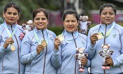 India bags historic gold in womens four lawn bowl event India bags historic gold in womens four lawn bowl event