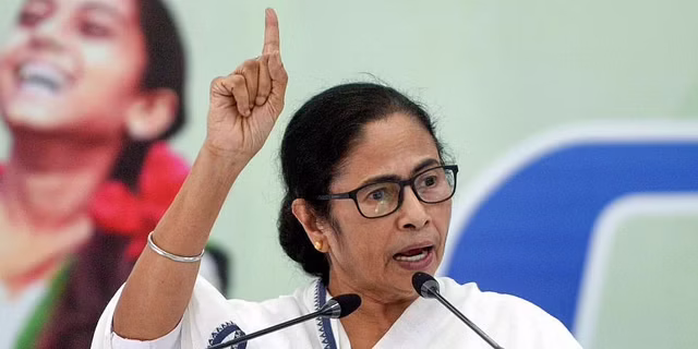 Mamata congratulates Indian TT team for winning gold in CWG Mamata congratulates Indian TT team for winning gold in CWG