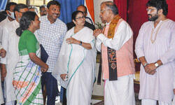 Mamata leaves for Delhi to attend Niti Aayog prog, meeting with PM likely Mamata leaves for Delhi to attend Niti Aayog prog, meeting with PM likely