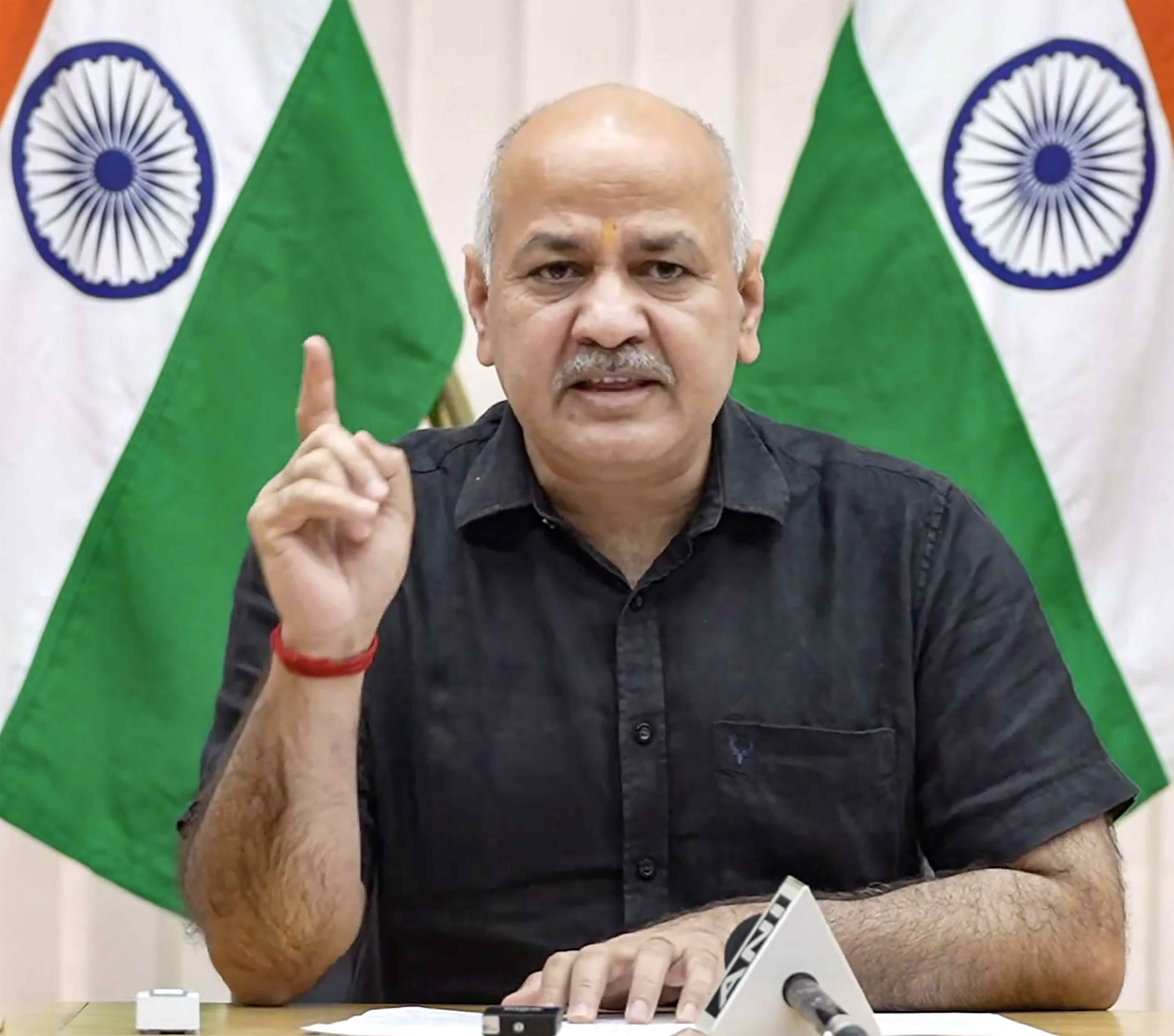 Sisodia seeks CBI probe into ex-L-Gs change of stance on liquor policy