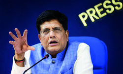Need to put Handloom Census data   in public domain: Goyal