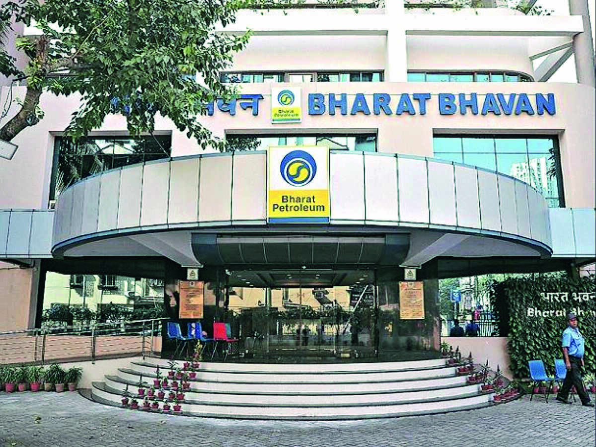 BPCLs revenue from operations rises to Rs 1,38,405.79 cr in June qtr BPCLs revenue from operations rises to Rs 1,38,405.79 cr in June qtr